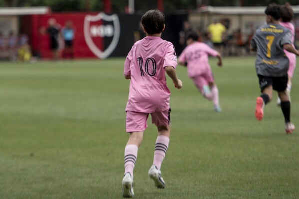 Youth messi cheap